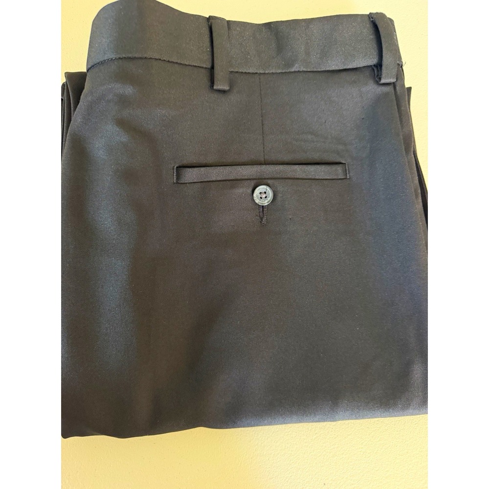 Haggar Cool 18 Men's 40x32 Black Polyester Twill Classic Fit Flat Front Pants